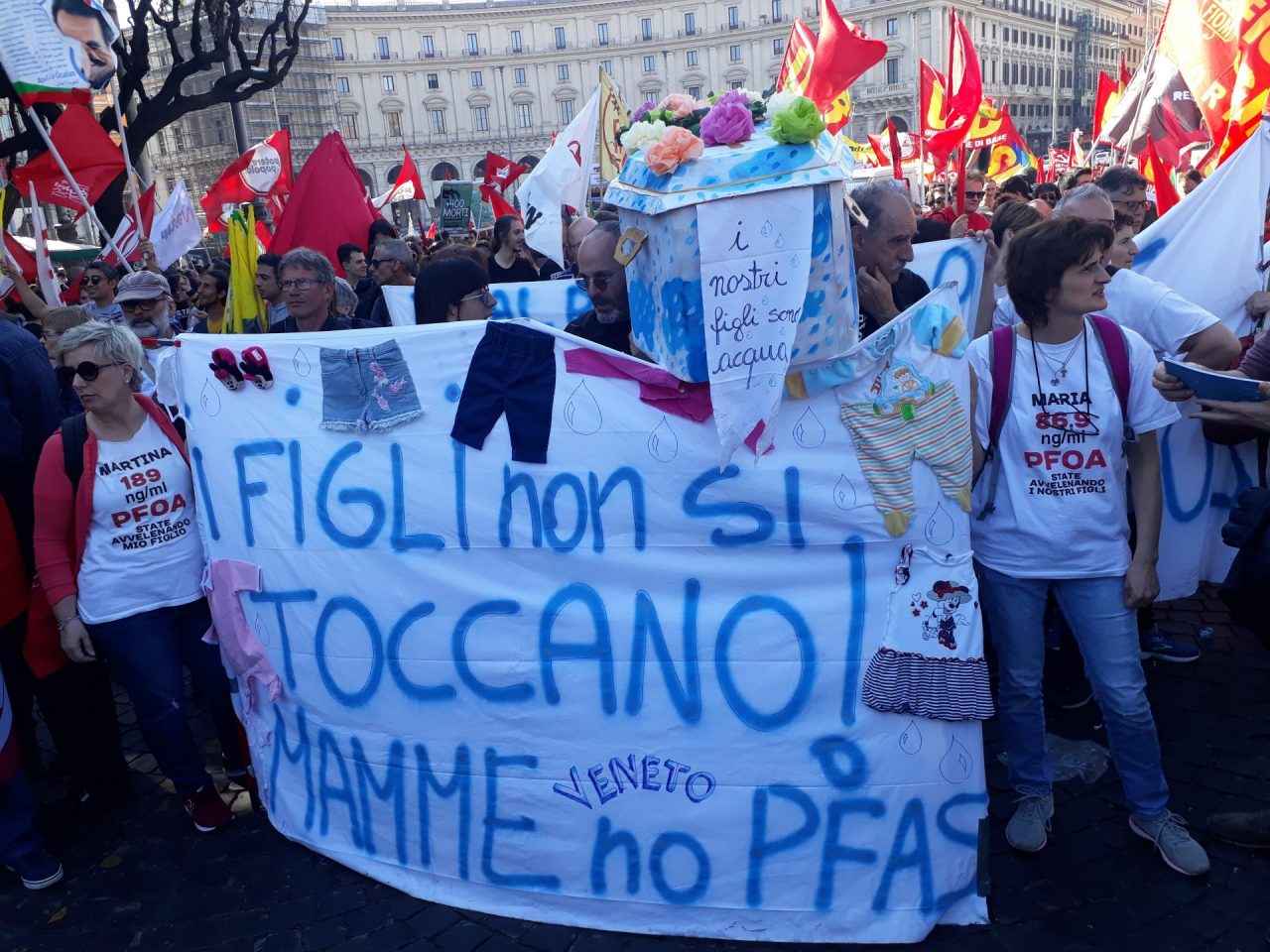 Mamme NoPfas  a Roma: “I figli non si toccano”