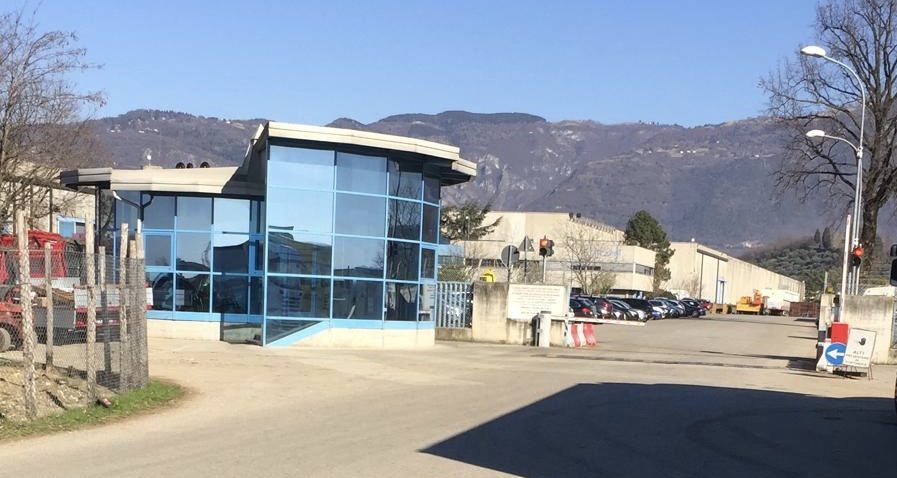 Bullone colpisce un operaio alla Bifrangi: Ferito