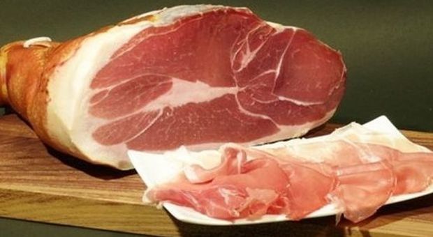 Salumi “stupefacenti”. Fra i prosciutti e i salami c’è anche della cocaina purissima