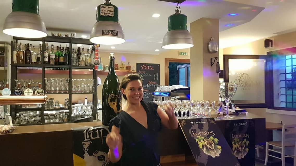 La rosatese Elisa Zonta riceve il «Premio Accademia della Birra»