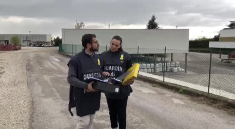 Sequestro di aree contaminate da rifiuti speciali pericolosi a Montecchio Precalcino VIDEO