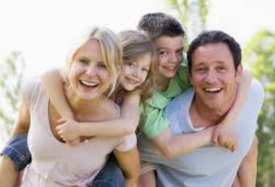 Famiglia: “A breve una legge organica per sostenere natalità e genitorialità”
