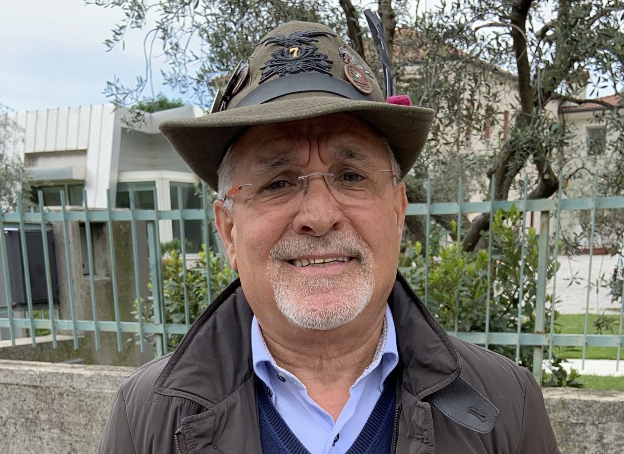 Angelo Feninno è il nuovo capogruppo degli alpini di Pove del Grappa 