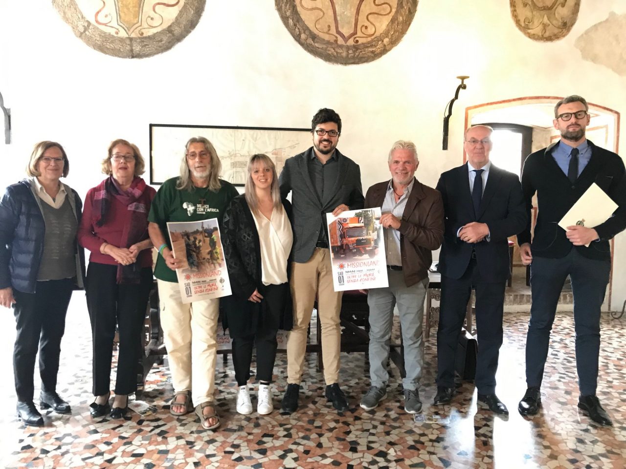 Missionland, una clinica mobile in Piazza degli Scacchi