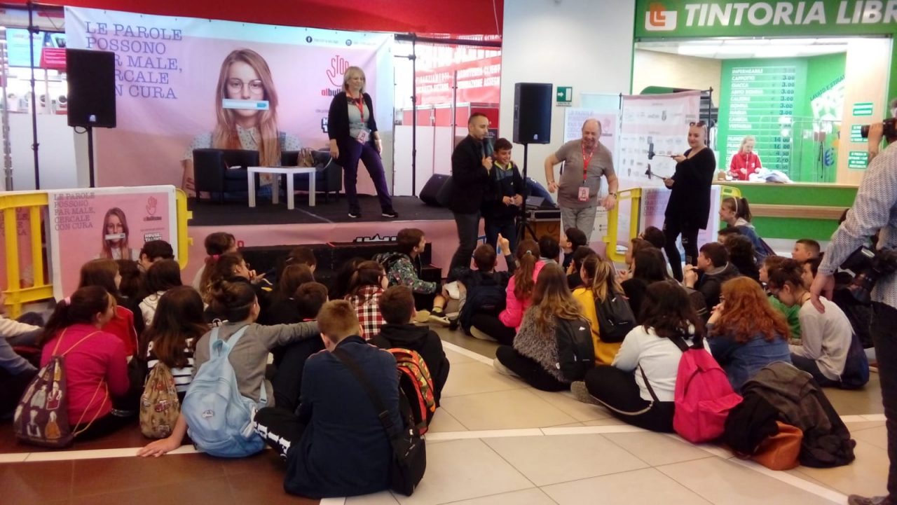 CBRE e l’incontro “Stop al Bullismo” al Grifone Shopping Center