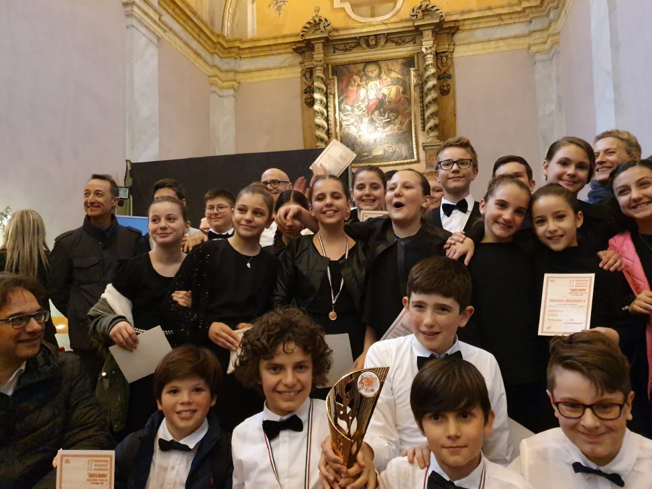 La classe prima dell’istituto vince «Talenti in Canavese»
