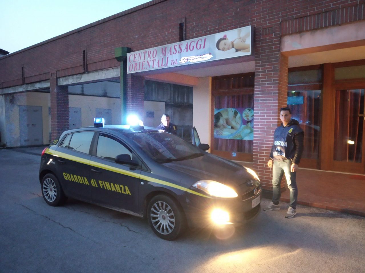 Sesso nel centro massaggi cinese VIDEO