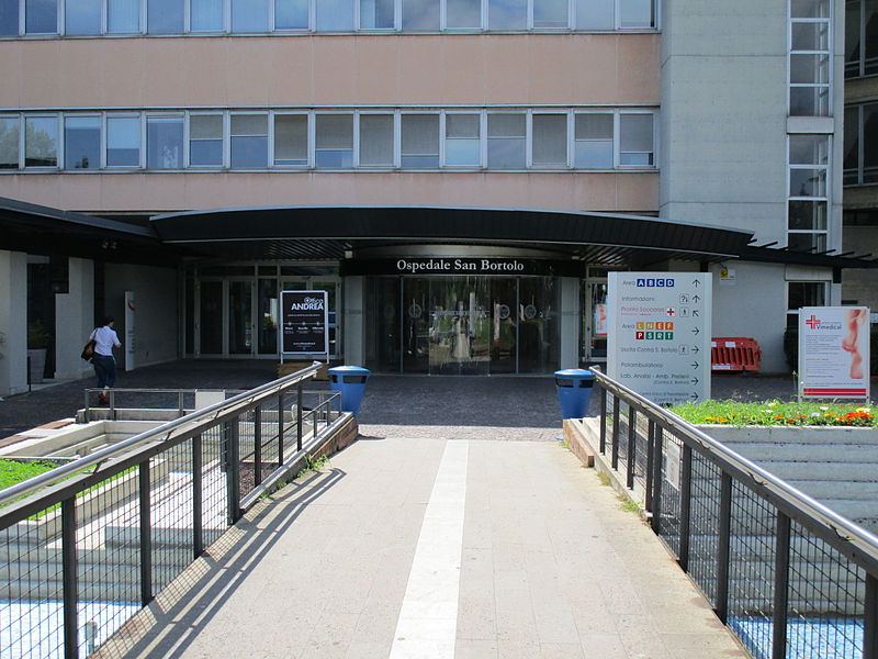 Bambini positivi al Covid: al San Bortolo ricoverati anche tre lattanti e un neonato