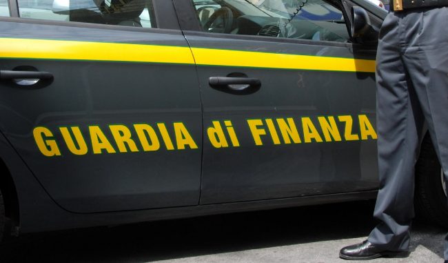 Colceresa, il titolare di un noto emporio avvia un negozio abusivo: vista la lista di precedenti penali scatta la misura antimafia