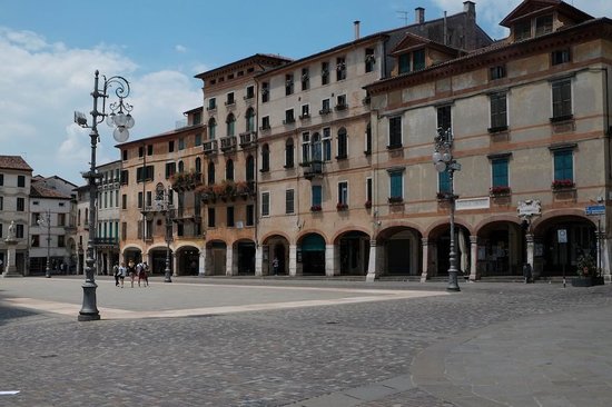 Le associazioni di Bassano si presentano in Piazza Libertà