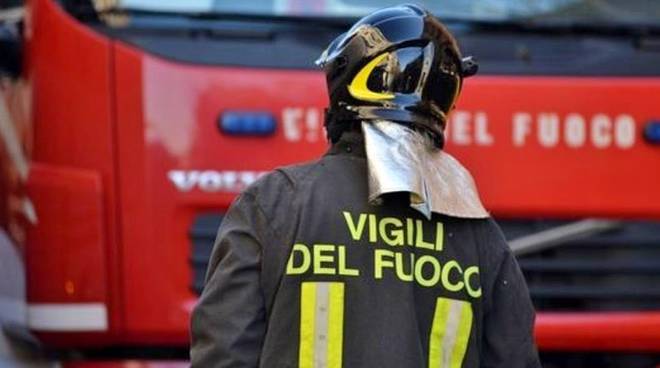 Lavanderia in fiamme ad Enego
