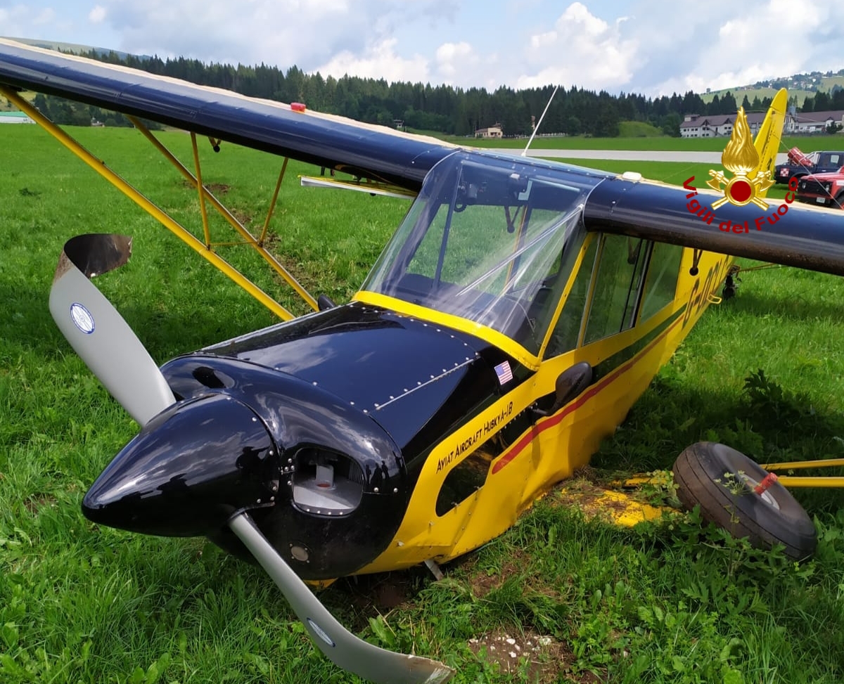 Aereo finisce fuori pista durante il decollo ad Asiago