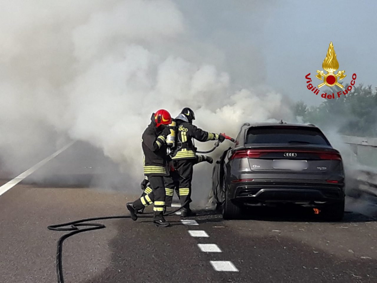 Incendio di un Suv nell’autostrada A31