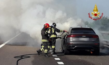 Incendio di un Suv nell'autostrada A31