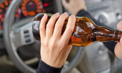 Giovane guida ubriaca a zig-zag per le vie di Vicenza: denuncia, patente ritirata e multa