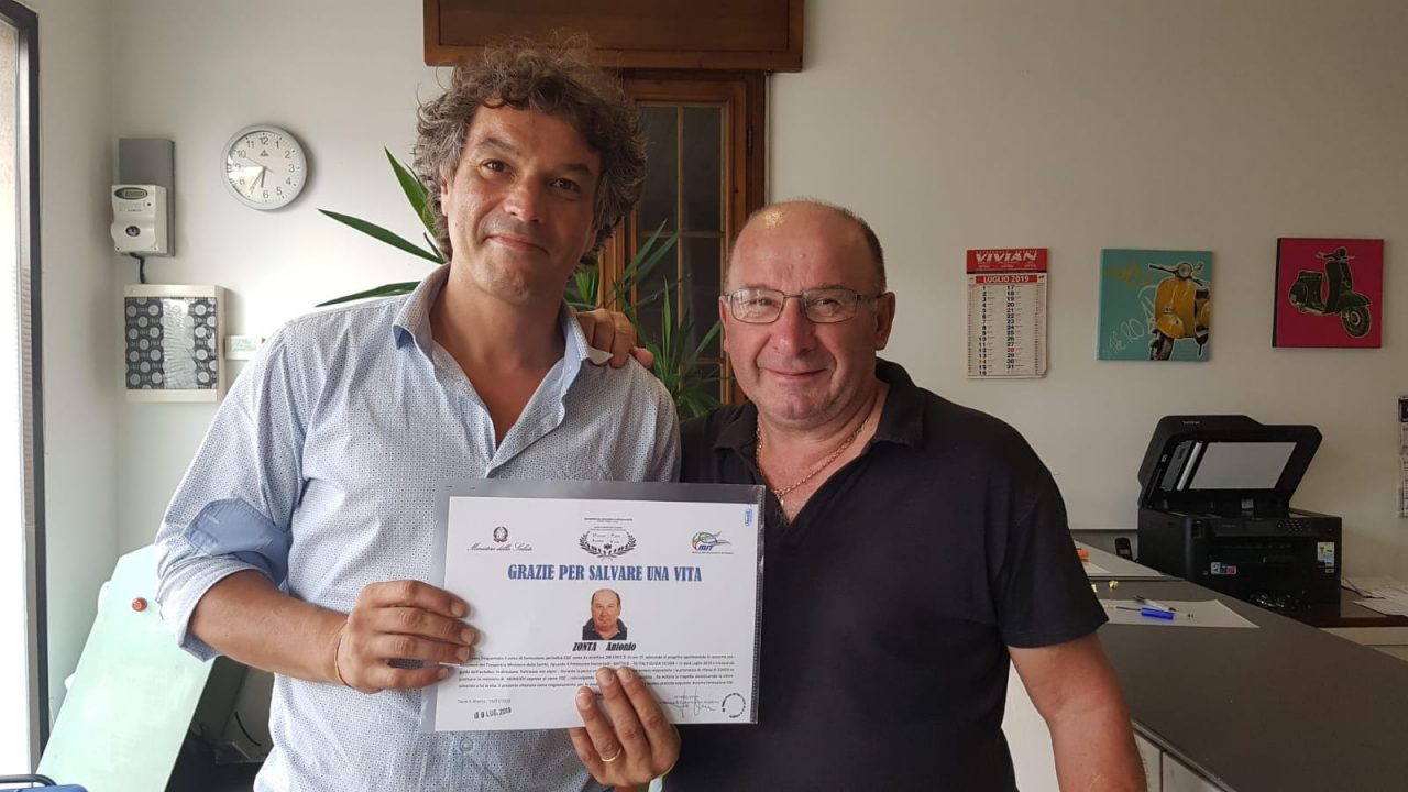 Soffocato da un boccone: autista salva Alpino di Tezze con manovra di Heimlich