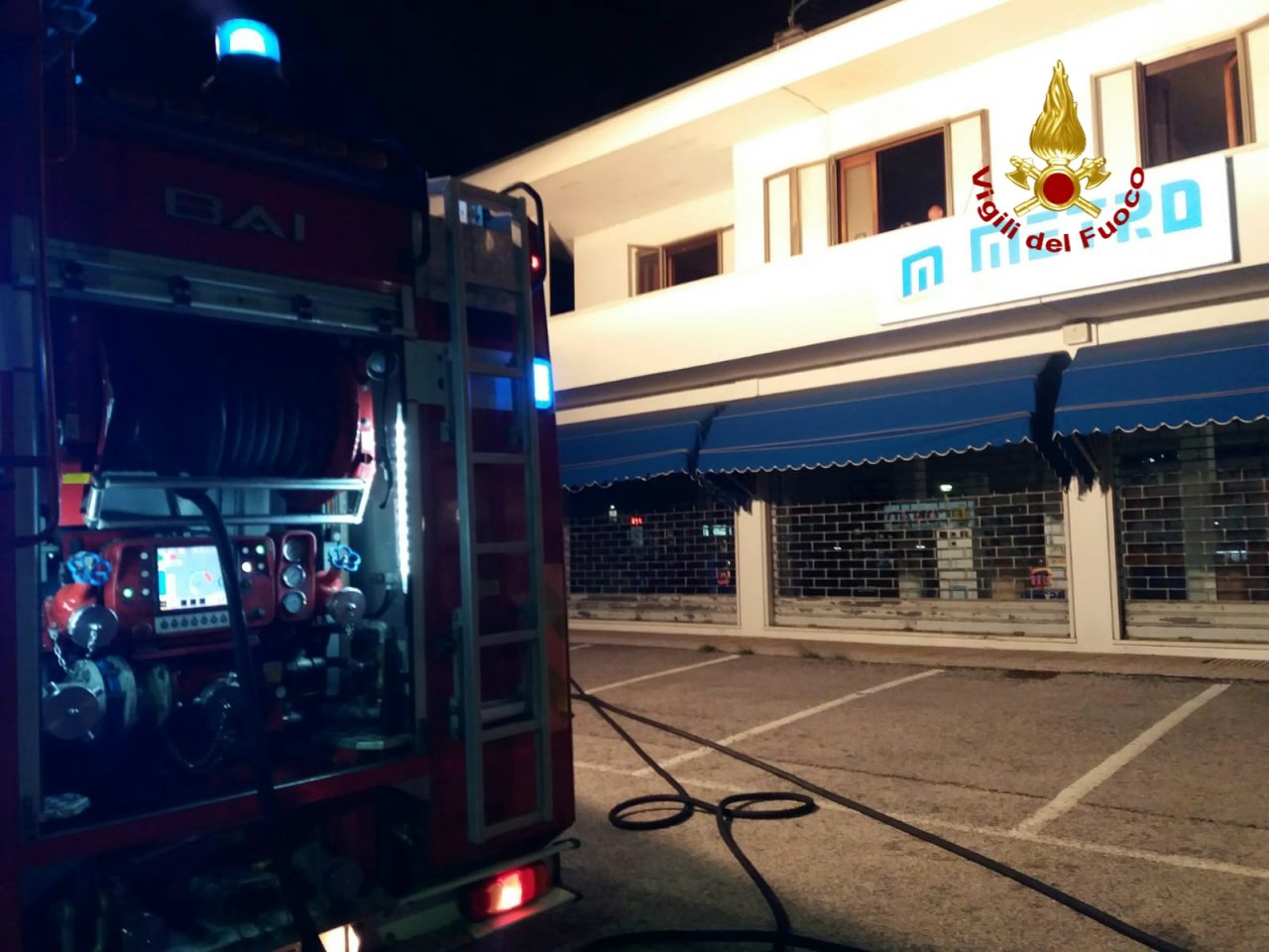 Va a fuoco un appartamento: intossicato l’uomo che ci abitava