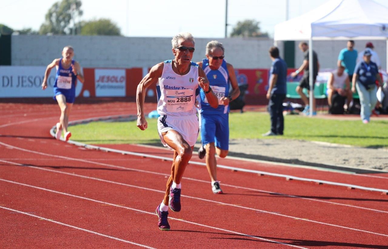Europei Master: 4 per 400, Italia al top nel giro di pista