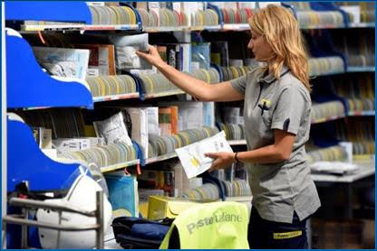Poste Italiane, nuove divise per i portalettere