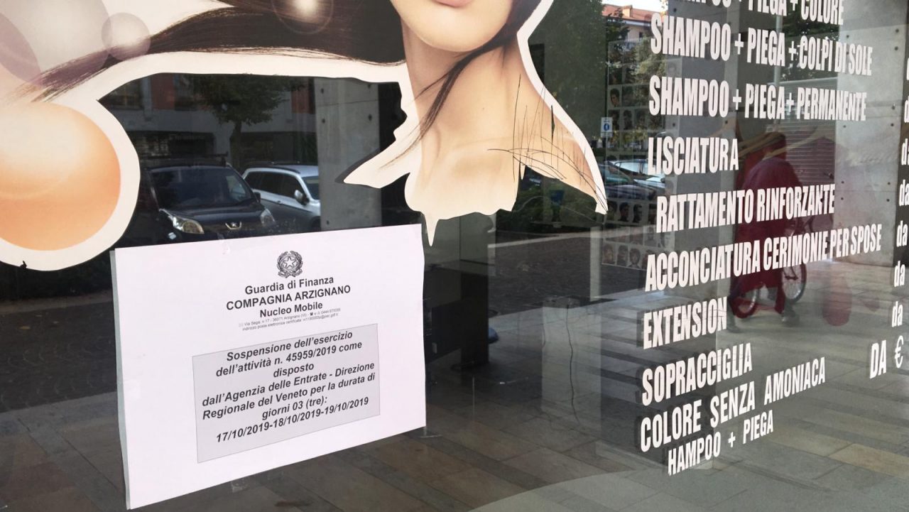 Sospesa l’attività di parrucchiere nel centro di Arzignano