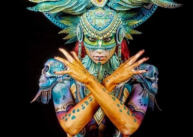 Cancro al seno: storie vere raccontate dal bodypainting