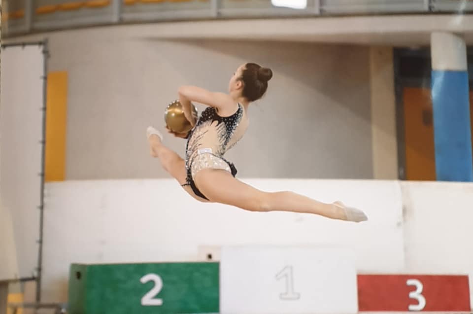 Sara Ragazzi è d’oro nella ginnastica ritmica