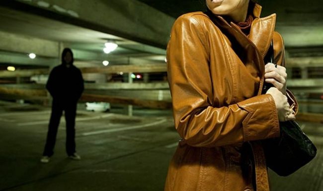 Continua a stalkerare l’ex compagna nonostante il divieto di avvicinamento, vicentino ai domiciliari