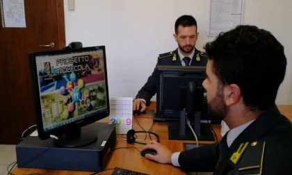 Fatture false: sequestrati conti correnti ed un immobile