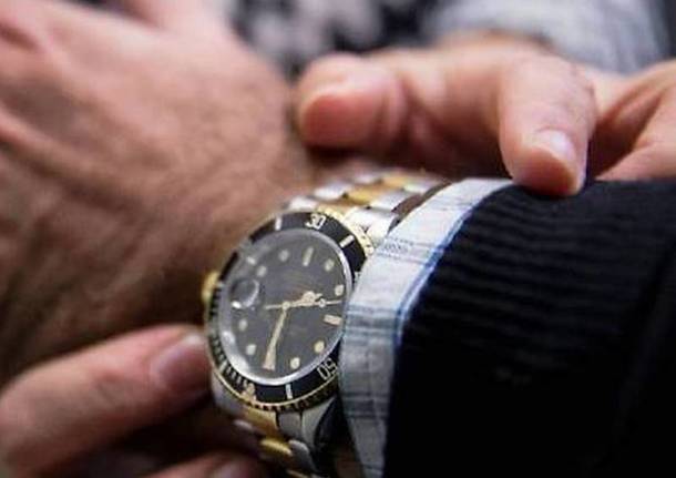 Pensionato aggredito e rapinato