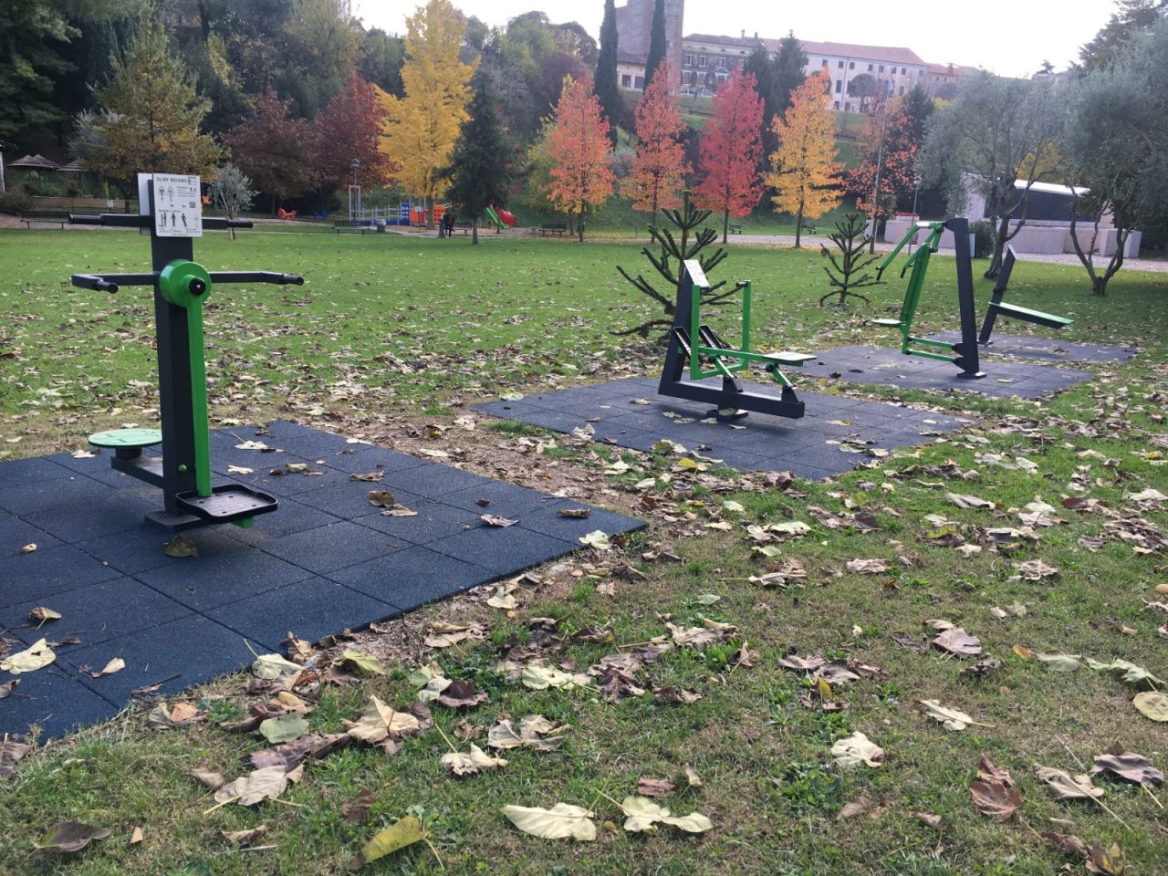 Palestra in Parco Ragazzi ’99: Riparate le macchine danneggiate dai vandali