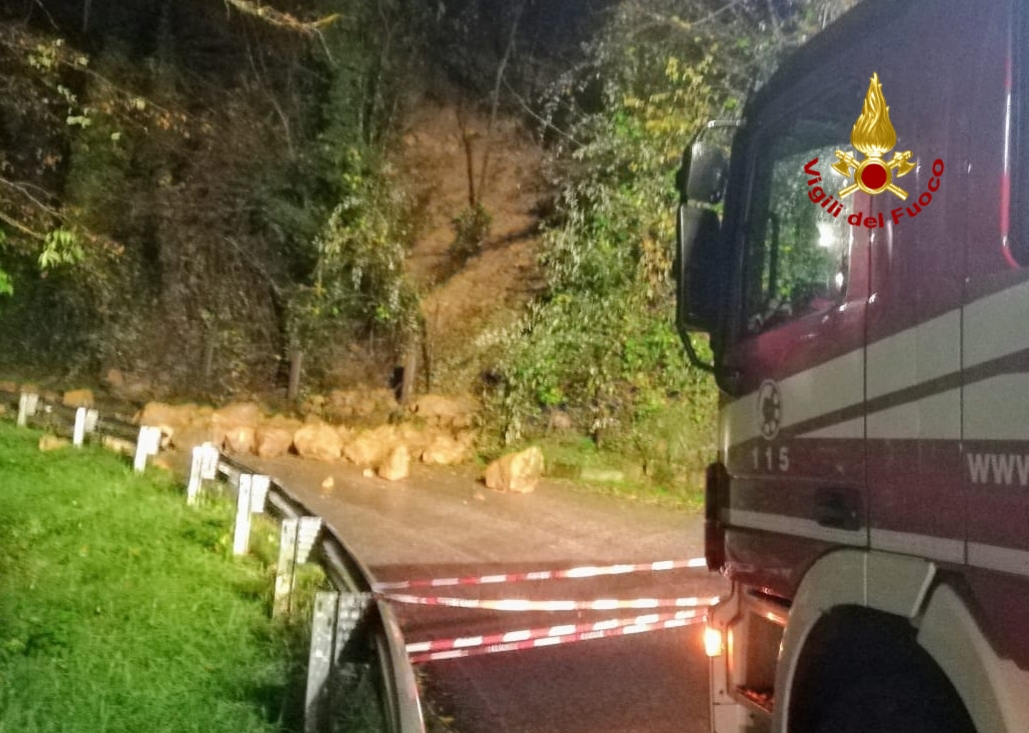 Frana in località Pornaro: L’intervento dei vigili del fuoco