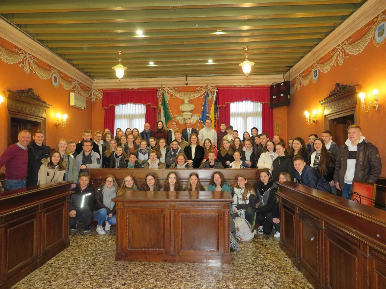 Neuer Kammerchor in concerto per beneficenza