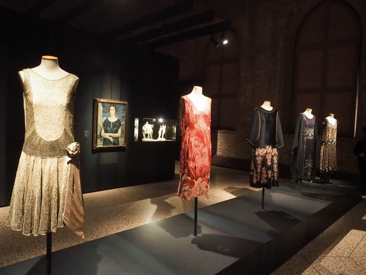 “Ritratto di donna”, la mostra in Basilica palladiana prorogata fino a domenica 3 maggio