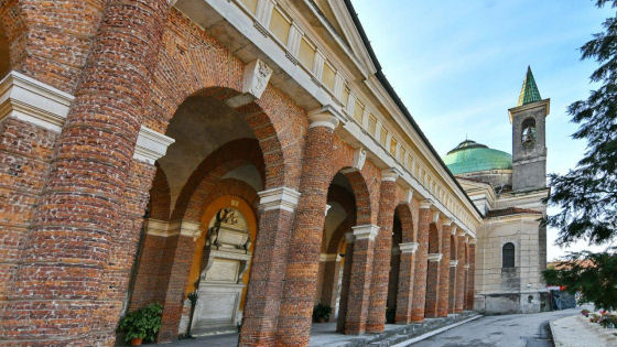 Cimiteri chiusi fino al 3 aprile per evitare assembramenti