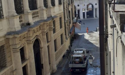 Sanificazione straordinaria di aree sensibili da parte di Aim Ambiente