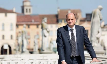 Elezioni, Lorenzoni lancia la candidatura anti Zaia di Crisanti. Poi corregge il tiro: “Io non mollo”