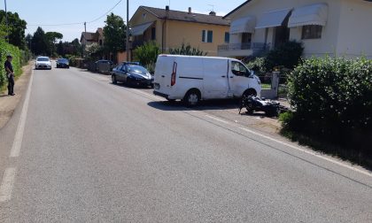 Montecchio Precalcino, scontro tra furgone e moto: centauro 32enne gravissimo