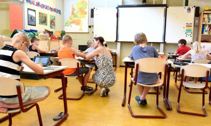 Firmato il Protocollo Sicurezza per il rientro a scuola a settembre, Azzolina: “Basta classi pollaio”