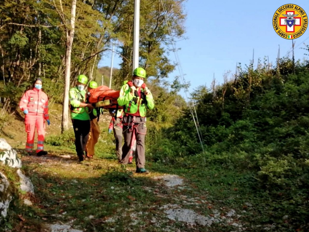 Tragedia sul Monte Pasubio, cade nel vuoto per oltre 150 metri: morto 24enne americano – FOTO
