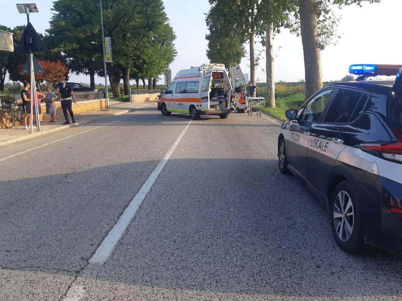 Incidente a Thiene, scontro tra auto e moto: 17enne finisce al Pronto soccorso