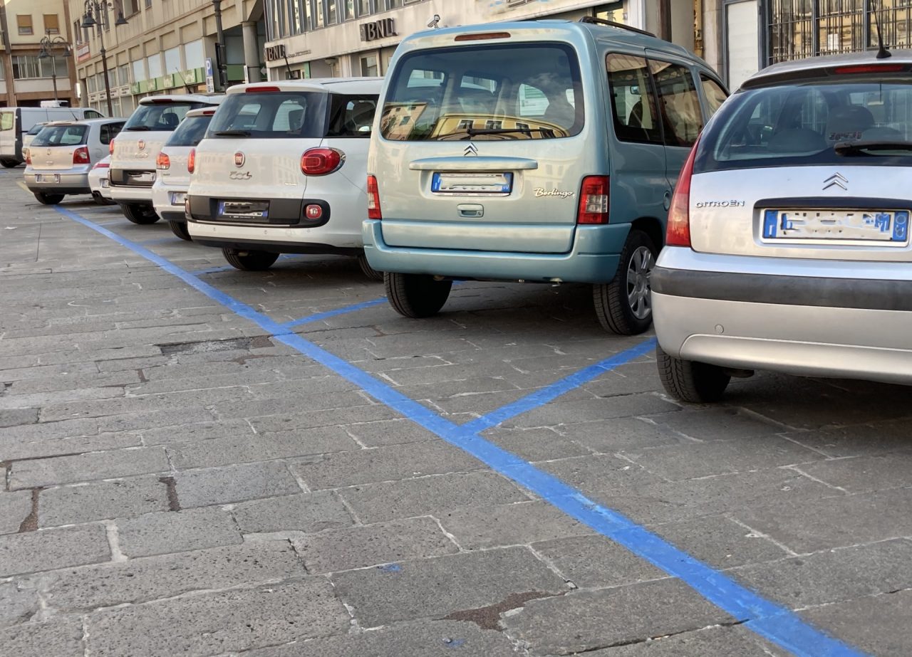 Nuovi parcometri a Schio: si paga anche con bancomat e tramite App