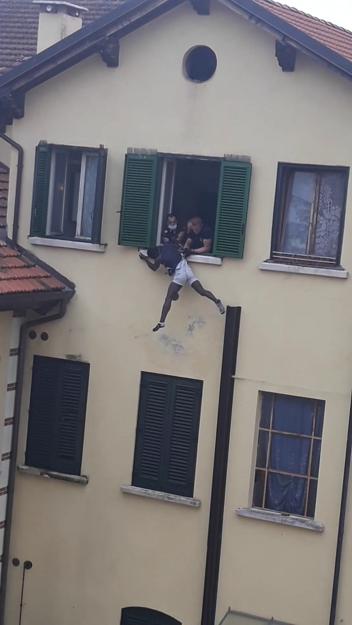 Post lockdown a Schio, il richiedente asilo che si lanciò dalla finestra: salvato dagli agenti