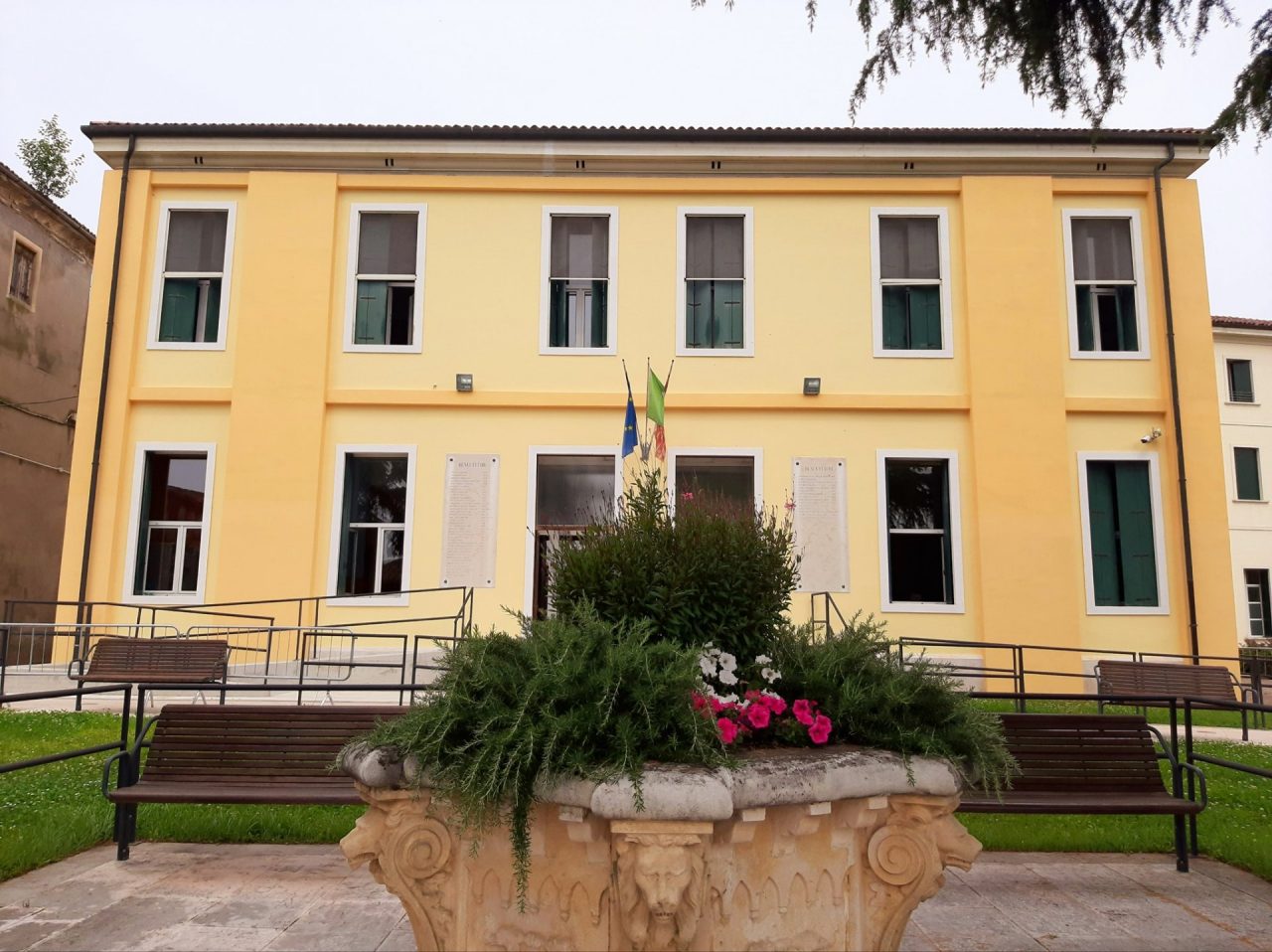 Valle dell’Agno, l’appello dei direttori delle case di riposo: “Serve personale di supporto, aiutateci”