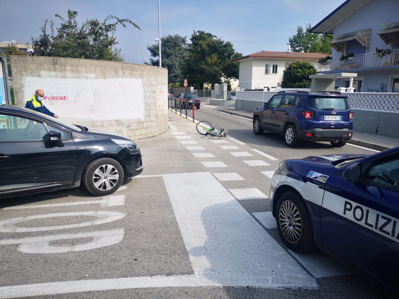 Studente investito in bicicletta a Thiene: persa la falange di un dito!