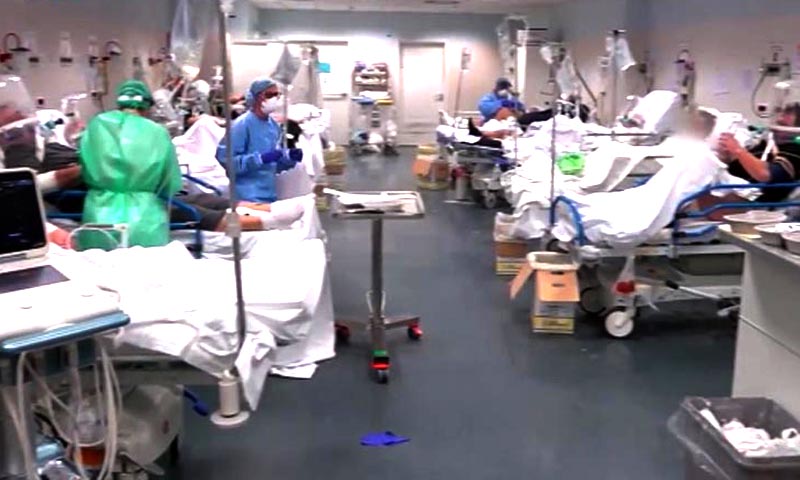 Vede nascere sua figlia e poi finisce in terapia intensiva per il Covid: non era vaccinata