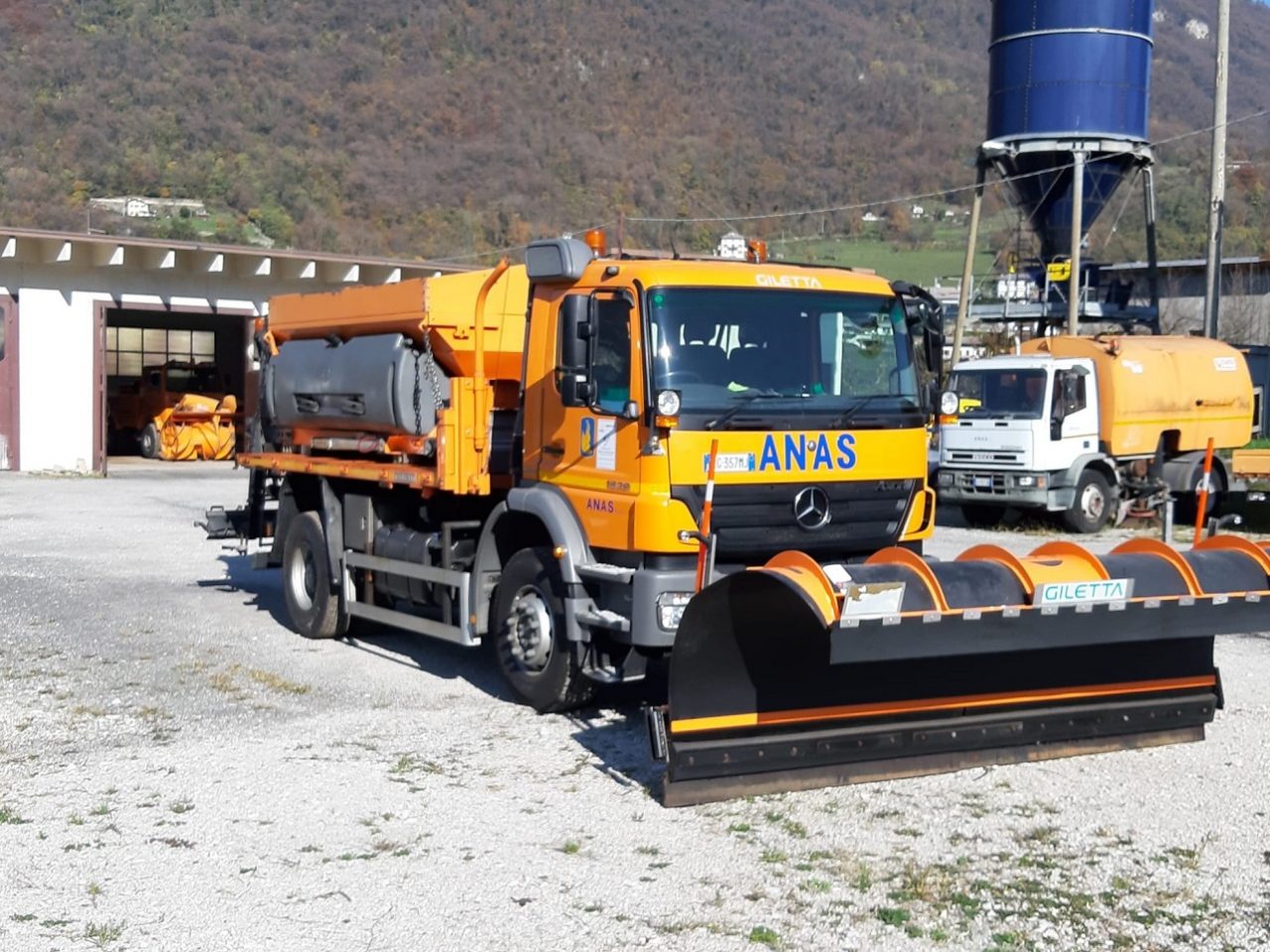 Obbligo di gomme da neve o catene a bordo dal 15 novembre: ecco dove in Veneto
