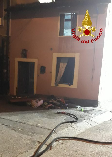 Incendio a Vicenza, materasso a fuoco in camera da letto: abitazione interdetta