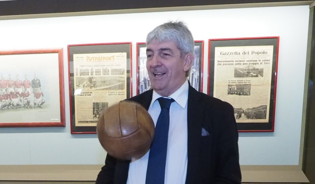 Addio a Paolo Rossi, sabato 12 dicembre i funerali in duomo