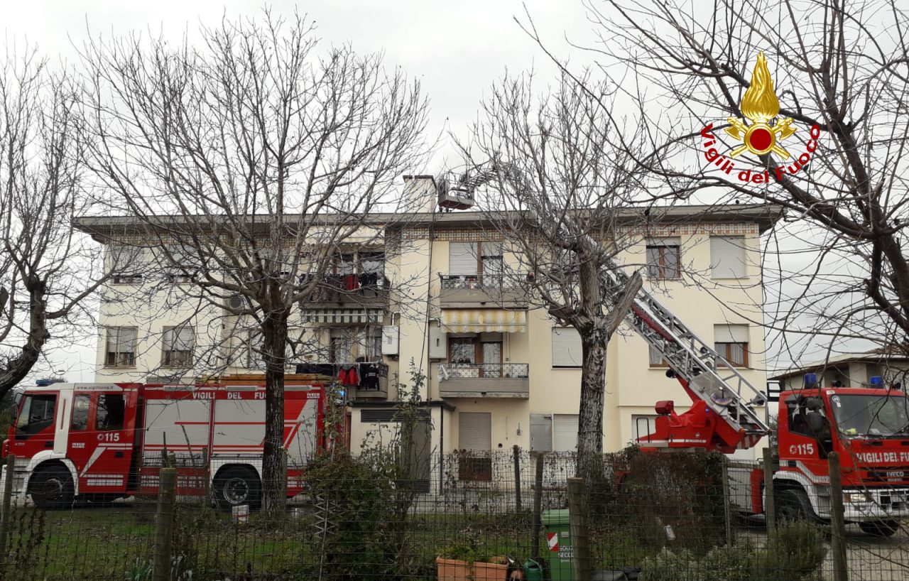 Incendio canna fumaria a Montegalda, intervengono i Vigili del fuoco