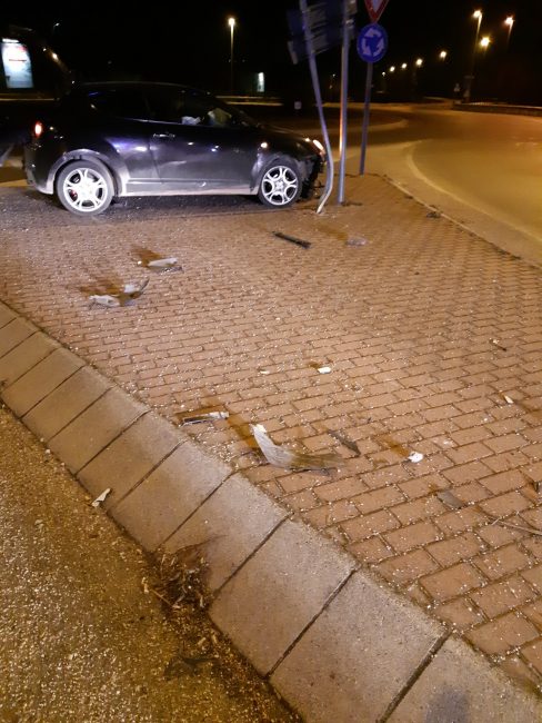 Tremendo frontale in centro a Thiene: gravissimo un 34enne di Schio